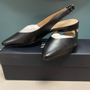 Naturalizer Halo black flat size 7 shoes with elastic back strap, New with box